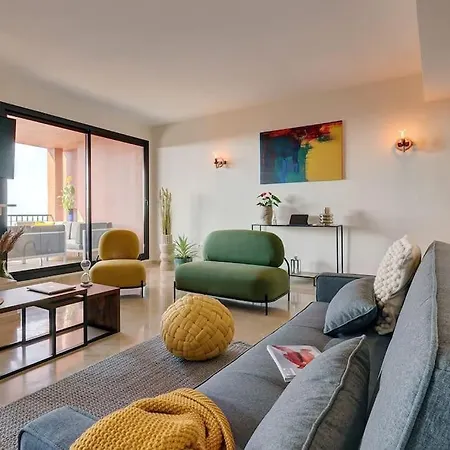 017 Superb Sea View 2 Bed Calahonda Apartment Sitio de Calahonda