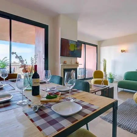 Apartment 017 Superb Sea View 2 Bed Calahonda *