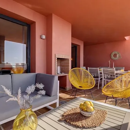017 Superb Sea View 2 Bed Calahonda Apartment Sitio de Calahonda