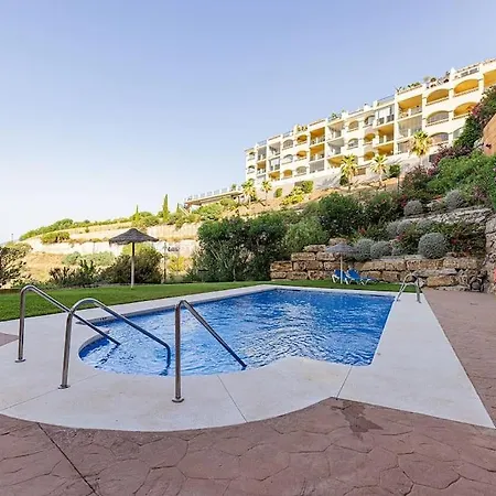017 Superb Sea View 2 Bed Calahonda Apartment